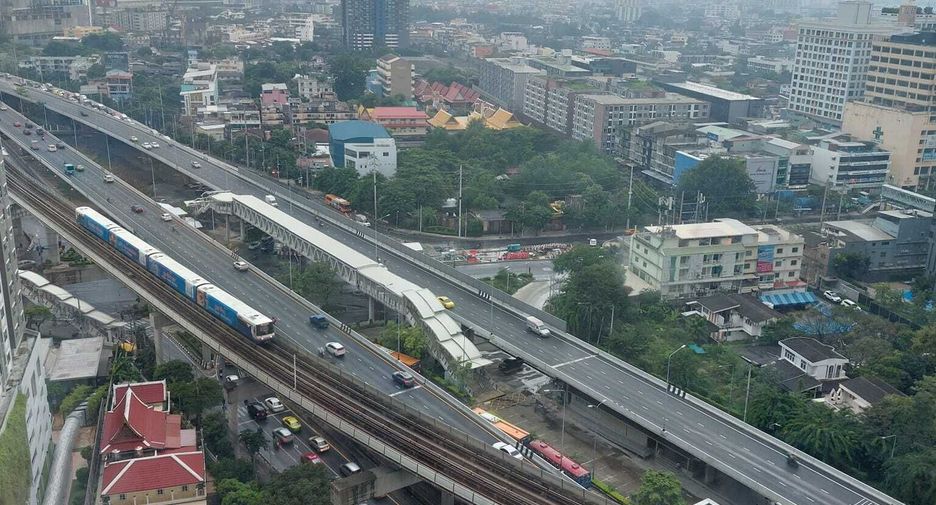 出售 和 出租 2 卧室 公寓 在 Thon Buri, 曼谷