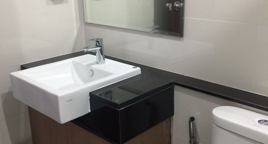 For sale そして for rent 2 ベッドルーム condo in Si Racha, Chonburi