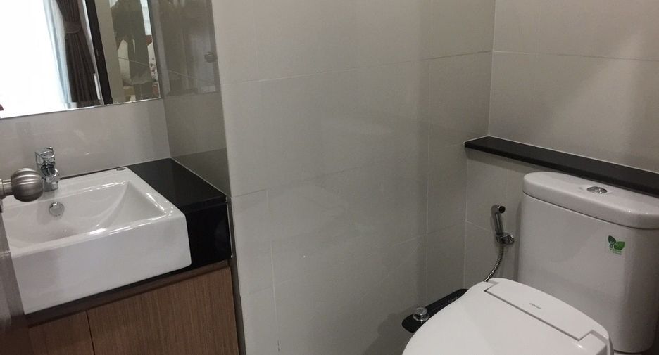 For sale そして for rent 2 ベッドルーム condo in Si Racha, Chonburi