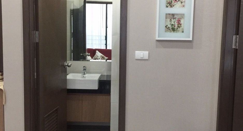 For sale そして for rent 2 ベッドルーム condo in Si Racha, Chonburi