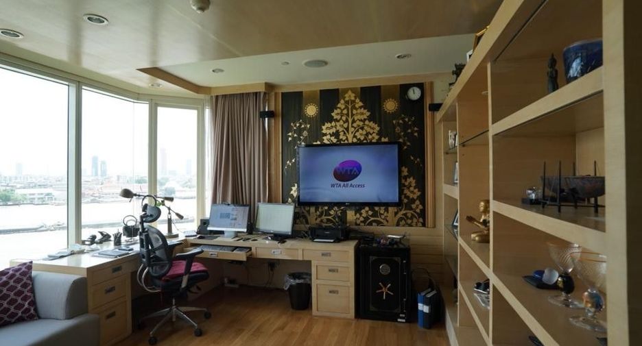 For sale 3 bedrooms condo in Bang Kho Laem, Bangkok