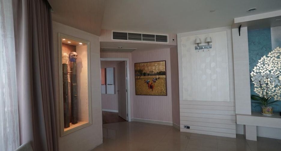 For sale 3 bedrooms condo in Bang Kho Laem, Bangkok