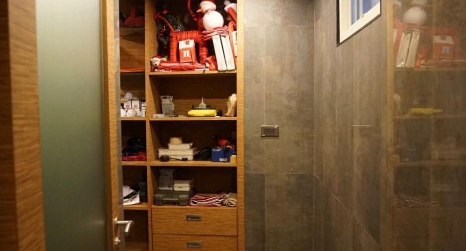 For sale 3 bedrooms condo in Bang Kho Laem, Bangkok