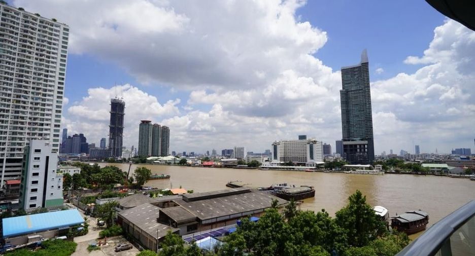 For sale 3 bedrooms condo in Bang Kho Laem, Bangkok
