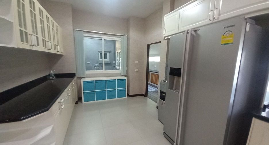 À vendre 5 chambres villa à Bang Lamung, Chonburi