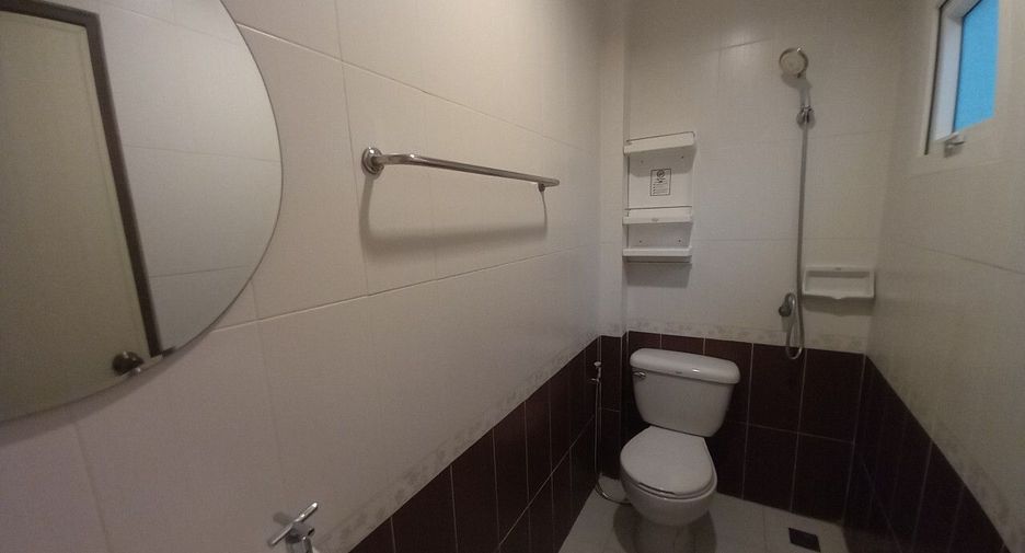 À vendre 5 chambres villa à Bang Lamung, Chonburi