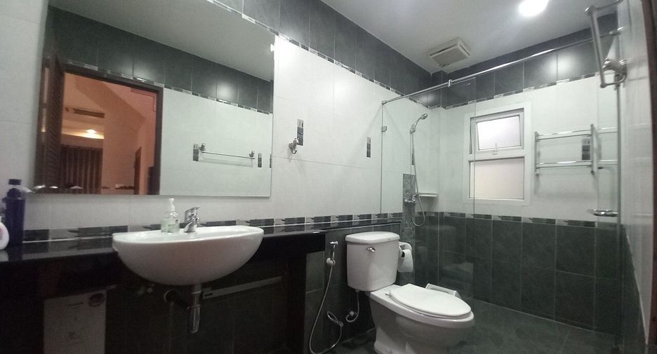 À vendre 5 chambres villa à Bang Lamung, Chonburi