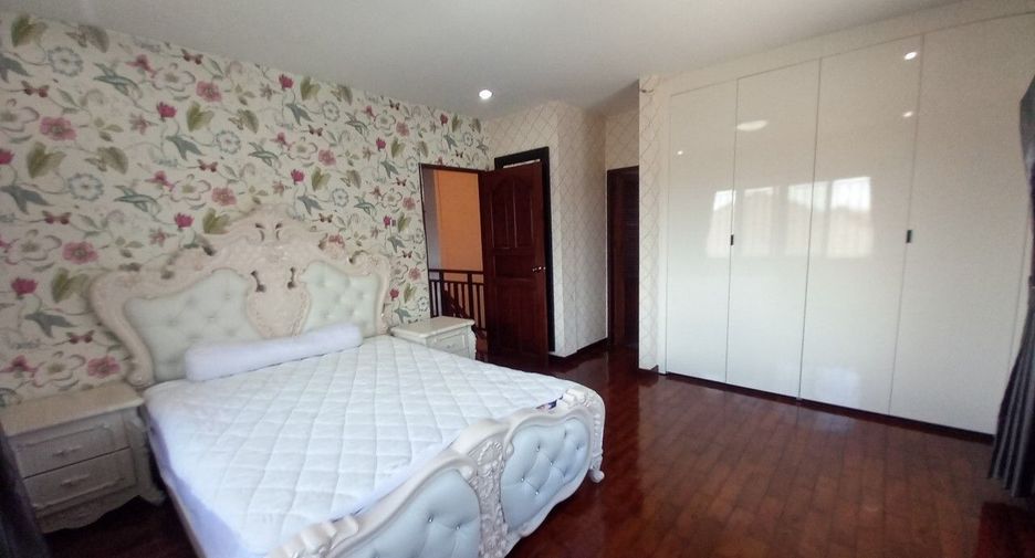 À vendre 5 chambres villa à Bang Lamung, Chonburi