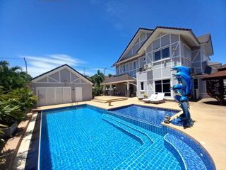 For sale 5 bedrooms villa in Bang Lamung, Chonburi