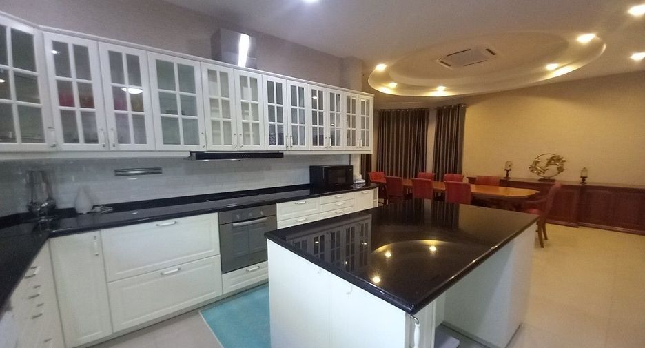 À vendre 5 chambres villa à Bang Lamung, Chonburi