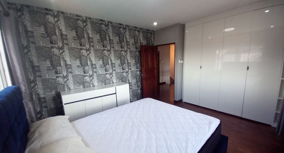 À vendre 5 chambres villa à Bang Lamung, Chonburi