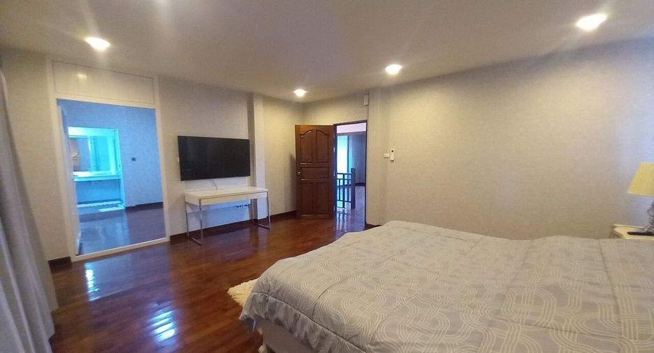 À vendre 5 chambres villa à Bang Lamung, Chonburi