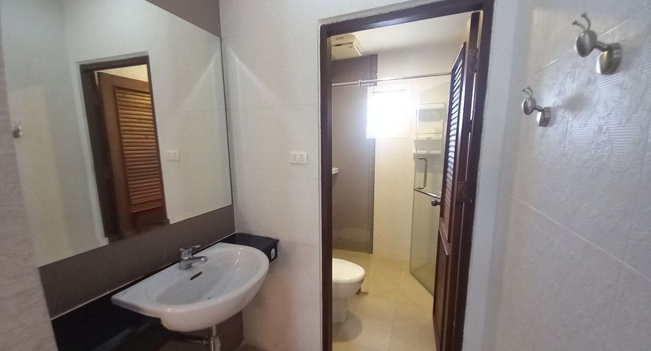 À vendre 5 chambres villa à Bang Lamung, Chonburi