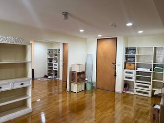 For sale and for rent 2 bedrooms condo in Bang Rak, Bangkok