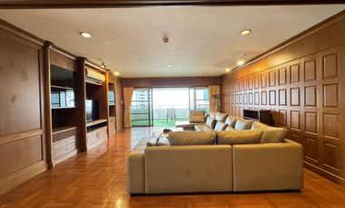 Condo en venta y en alquiler de 3 habitaciones en Watthana, Bangkok