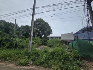 À vendre terrain à Bang Lamung, Chonburi