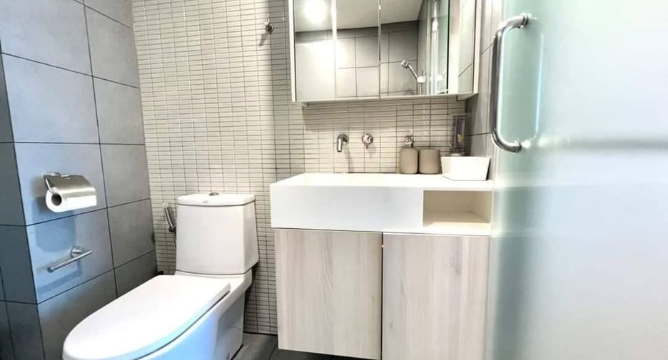 For sale and for rent 2 bedrooms condo in Phaya Thai, Bangkok