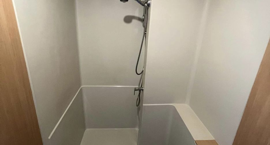 For sale 1 bed condo in Thon Buri, Bangkok