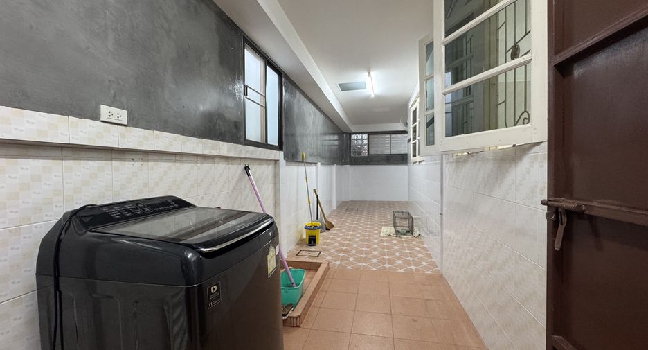 For rent 3 bedrooms house in Mueang Phuket, Phuket