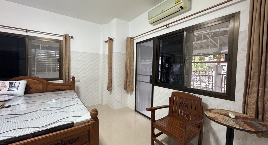 For rent 3 bedrooms house in Mueang Phuket, Phuket