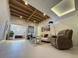 For sale 2 bedrooms townhouse in Watthana, Bangkok