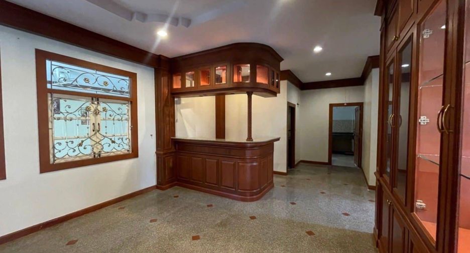 Casa en venta de 4 habitaciones en Kathu, Phuket