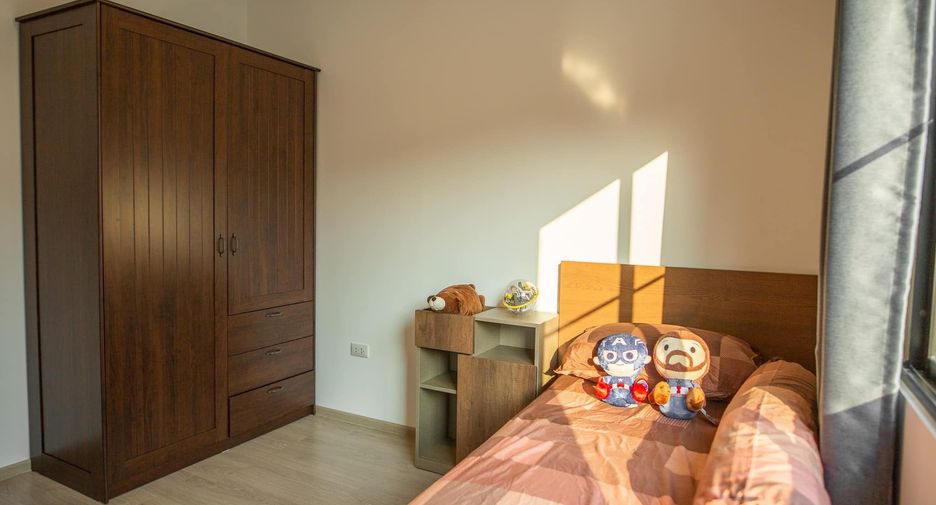 For rent 3 bedrooms townhouse in Bang Phli, Samut Prakan