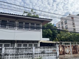 出售 4 卧室 独立屋 在 Wang Thong Lang, 曼谷