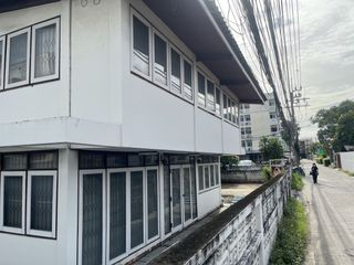 出售 4 卧室 独立屋 在 Wang Thong Lang, 曼谷