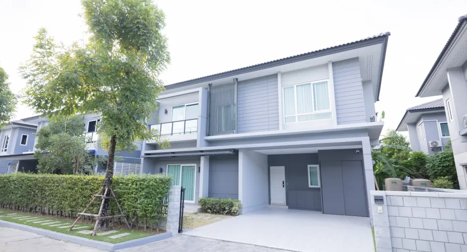 For sale 4 bedrooms house in Prawet, Bangkok