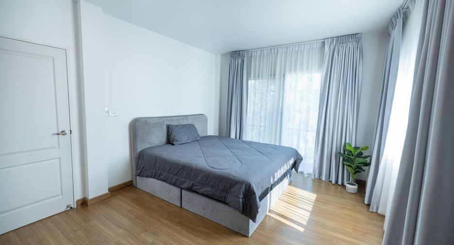 For sale 4 bedrooms house in Prawet, Bangkok