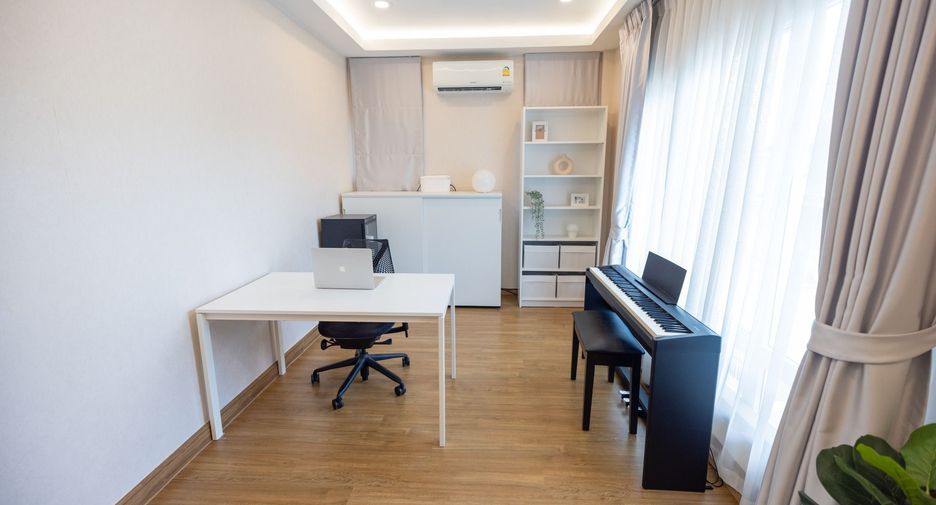 For sale 4 bedrooms house in Prawet, Bangkok