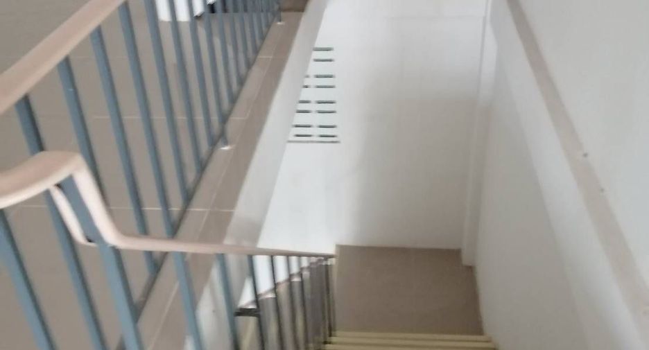 For rent 3 bedrooms retail Space in Chom Thong, Bangkok