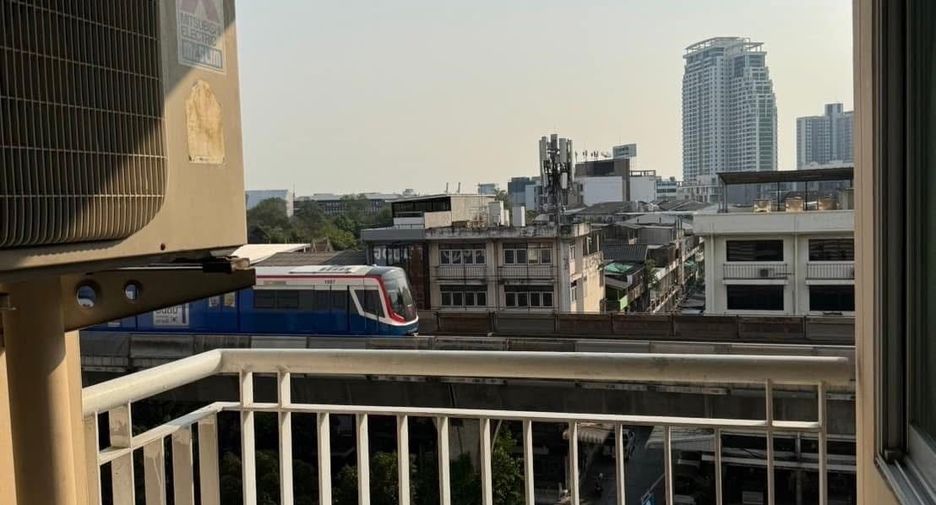 À louer 2 chambres condo à Khlong Toei, Bangkok