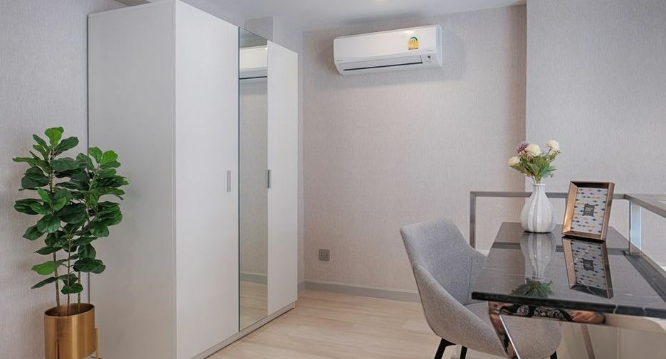 For rent 1 bed condo in Sathon, Bangkok