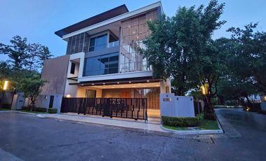 Casa en alquiler de 5 habitaciones en Lak Si, Bangkok