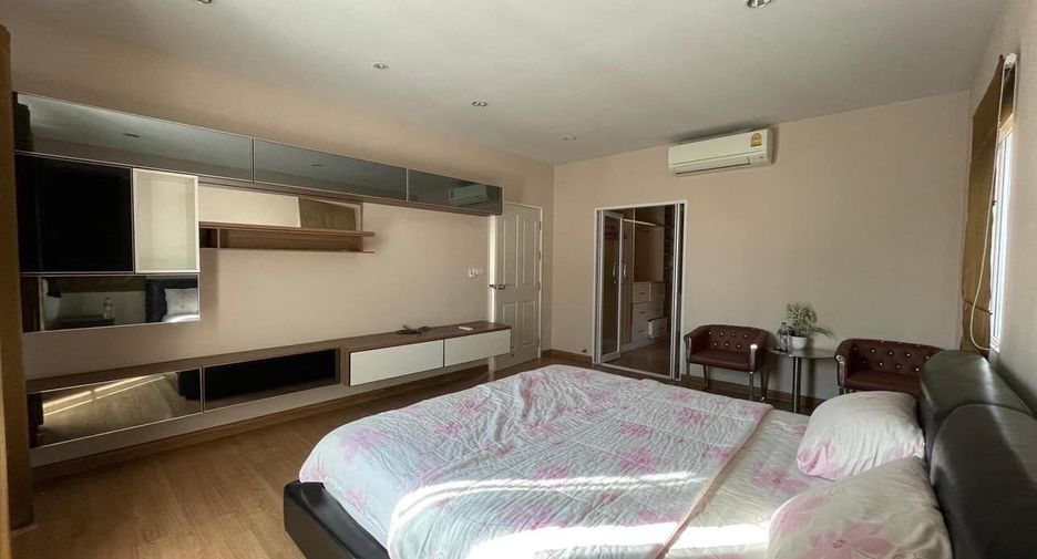 For rent 3 bedrooms house in Suan Luang, Bangkok