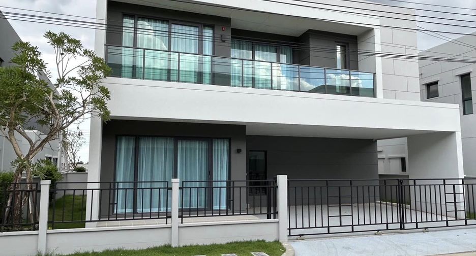 For rent 4 ベッドルーム townhouse in Bang Phli, Samut Prakan