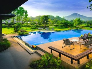 Casa en venta de 2 habitaciones en Si Racha, Chonburi