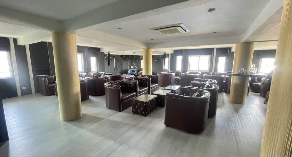 Gewerbefläche zur Miete mit 10 Zimmer in Mueang Phuket, Phuket