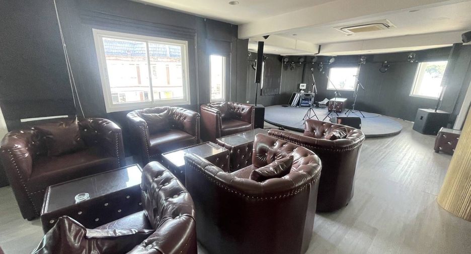 Gewerbefläche zur Miete mit 10 Zimmer in Mueang Phuket, Phuket