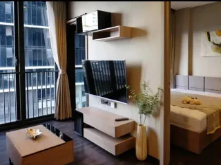 Condo en alquiler de 1 habitaciones en Huai Khwang, Bangkok
