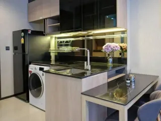 Condo en alquiler de 1 habitaciones en Huai Khwang, Bangkok
