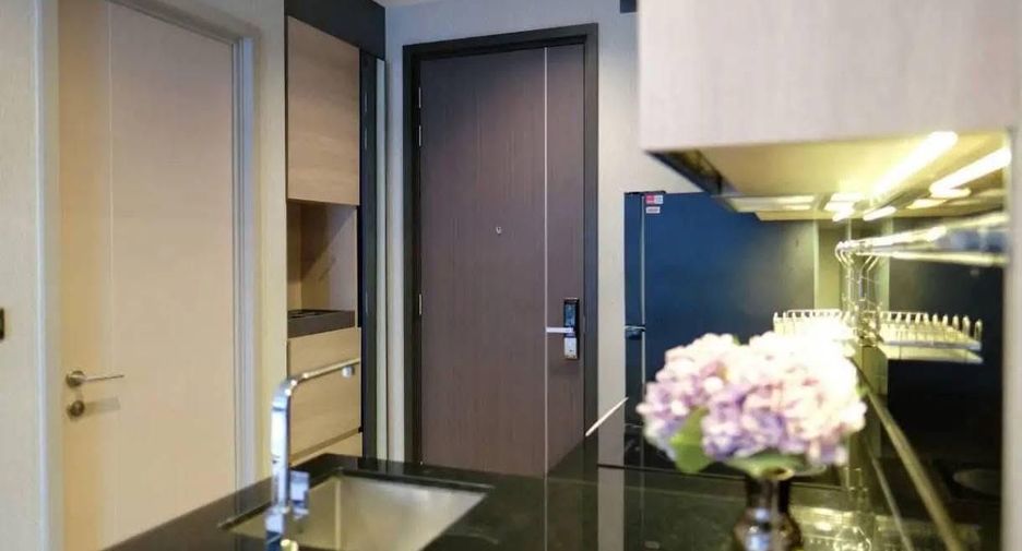 Condo en alquiler de 1 habitaciones en Huai Khwang, Bangkok
