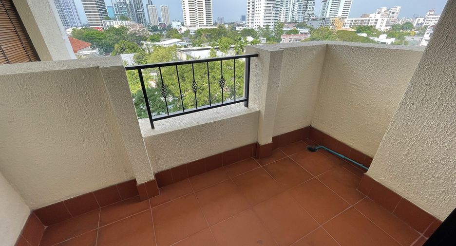 Wohnung zur Miete mit 3 Zimmer in Watthana, Bangkok