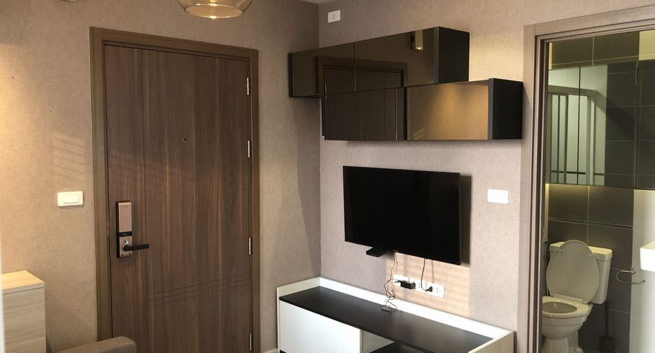 For sale 1 bed condo in Watthana, Bangkok