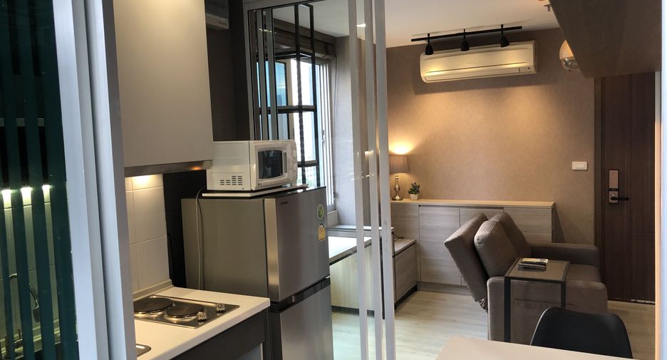 For sale 1 bed condo in Watthana, Bangkok