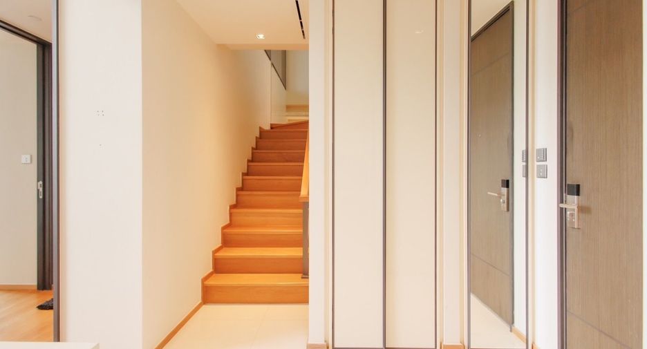 Condo en venta y en alquiler de 2 habitaciones en Khlong Toei, Bangkok