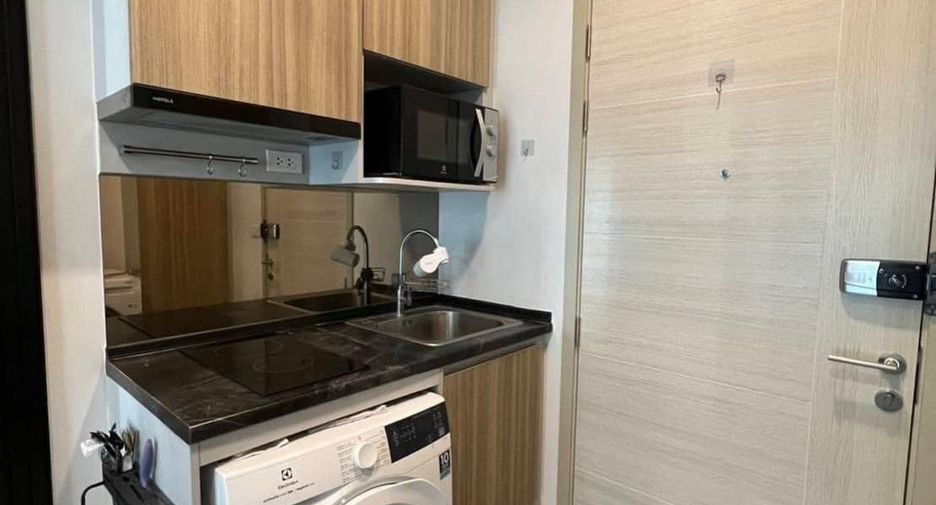 For rent 1 bed condo in Mueang Samut Prakan, Samut Prakan