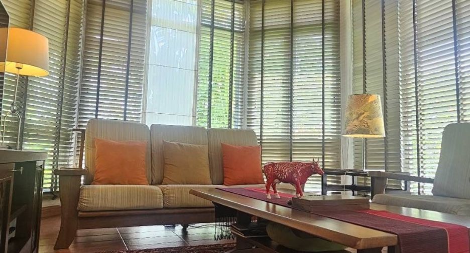 For sale 4 bedrooms villa in Taling Chan, Bangkok